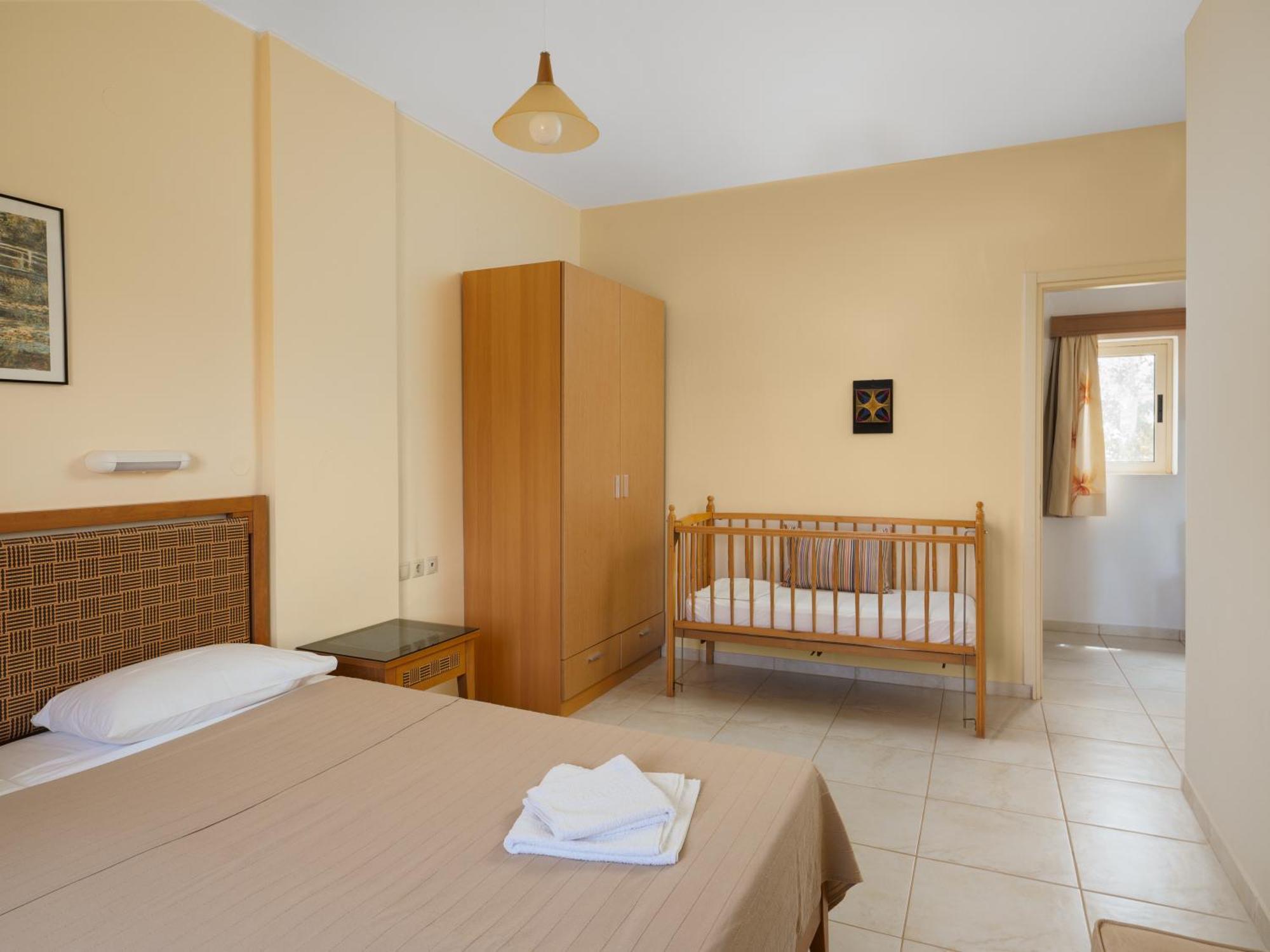 Fotis Studios Apartments Gouves Esterno foto